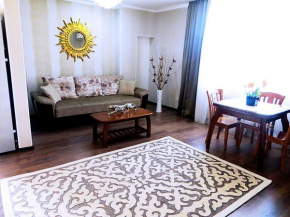  Bishkek House Apartament 2  Бишкек